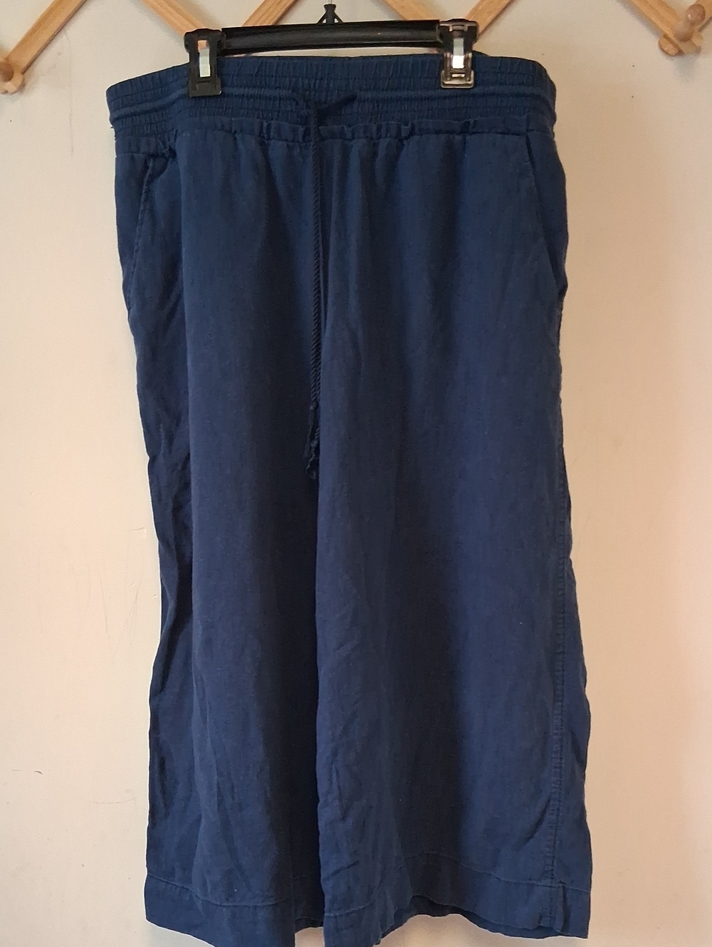 Time and Tru Navy Linen Blend Pants